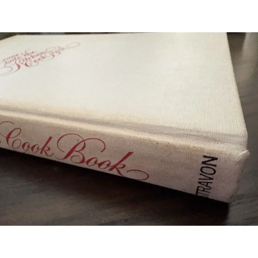 Come Into The Kitchen Cook Book: A COLLECTOR'S TREASURY By Mary /Vincent Price